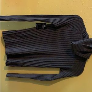 Grey long sleeve shirt